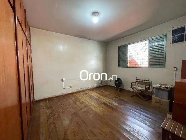 Casa / Sobrado para Venda em Goiânia/GO Jardim América 4 Quartos