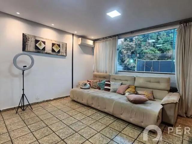 Casa / Sobrado para Venda em Goiânia/GO Jardim América 4 Quartos