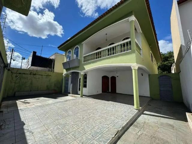 Casa / Sobrado para Venda em Goiânia/GO Jardim América 5 Quartos