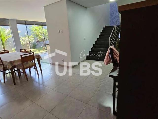 Casa / Sobrado para Venda em Goiânia/GO Jardim Europa 4 Quartos