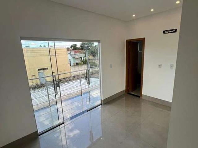 Casa / Sobrado para Venda em Goiânia/GO Jardim Europa 3 Quartos