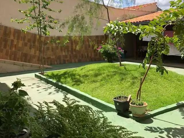 Casa / Sobrado para Venda em Goiânia/GO Jardim Leblon 7 Quartos