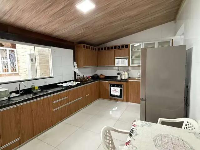 Casa / Sobrado para Venda em Goiânia/GO Jardim Petrópolis 3 Quartos