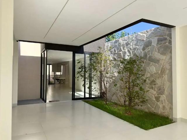 Casa / Sobrado para Venda em Goiânia/GO Jardim Planalto 4 Quartos
