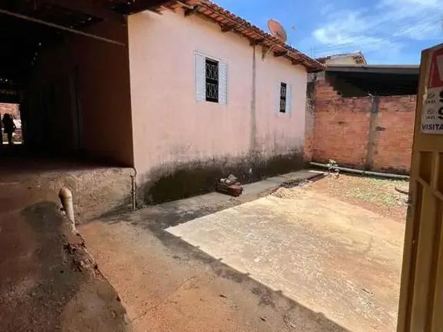 Casa / Sobrado para Venda em Goiânia/GO Jardim Real 2 Quartos