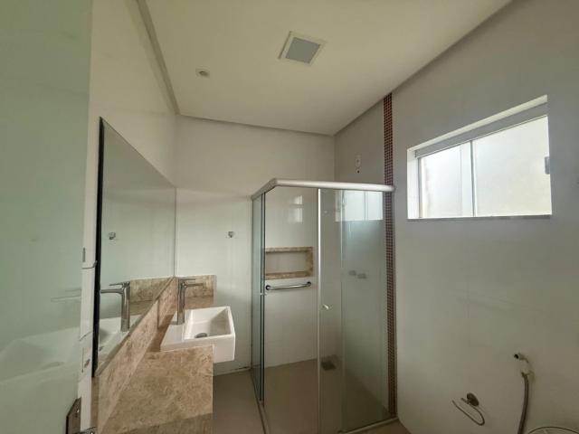 Casa / Sobrado para Venda em Goiânia/GO Jardins Valência 3 Quartos
