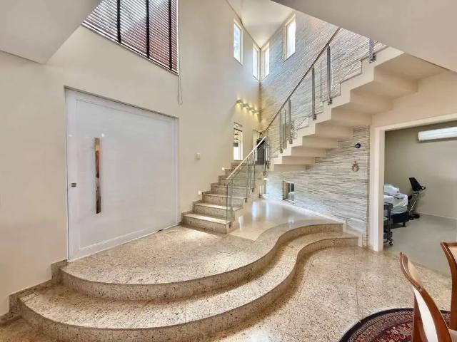 Casa / Sobrado para Venda em Goiânia/GO Jardins Atenas 4 Quartos