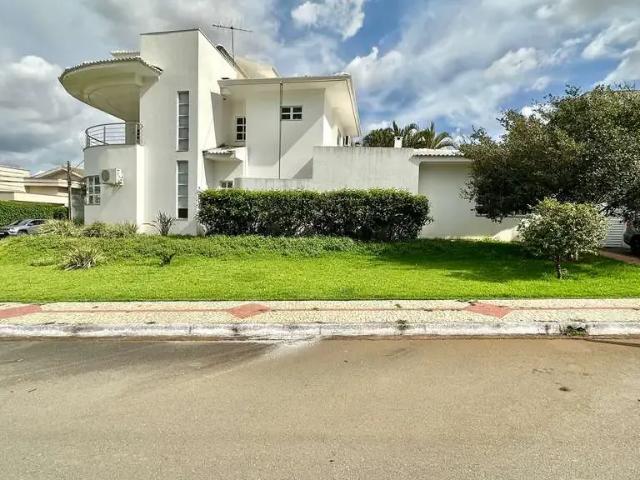 Casa / Sobrado para Venda em Goiânia/GO Jardins Madri 4 Quartos