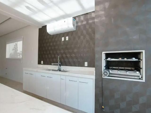 Casa / Sobrado para Venda em Goiânia/GO Jardins Madri 4 Quartos