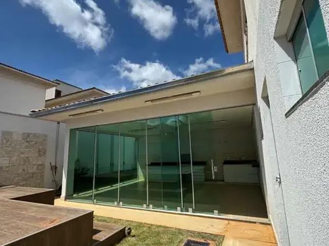 Casa / Sobrado para Venda em Goiânia/GO Jardins Madri 4 Quartos