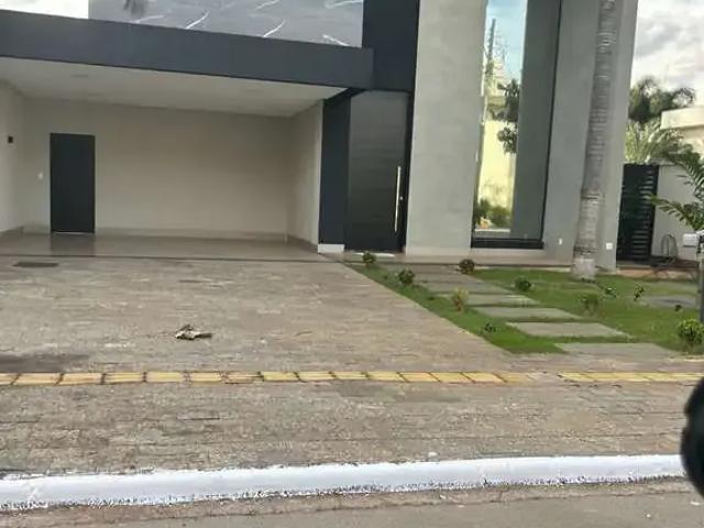 Casa / Sobrado para Venda em Goiânia/GO Jardins Madri 4 Quartos