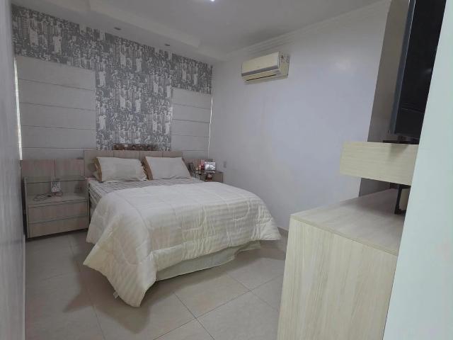 Casa / Sobrado para Venda em Goiânia/GO Jardins Madri 3 Quartos