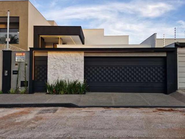 Casa / Sobrado para Venda em Goiânia/GO Moinho dos Ventos 3 Quartos