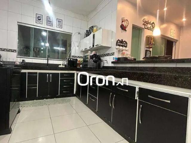 Casa / Sobrado para Venda em Goiânia/GO Moinho dos Ventos 4 Quartos