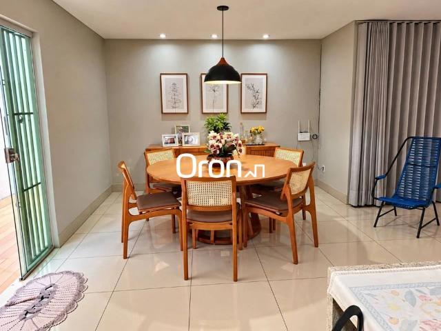 Casa / Sobrado para Venda em Goiânia/GO São Francisco 3 Quartos