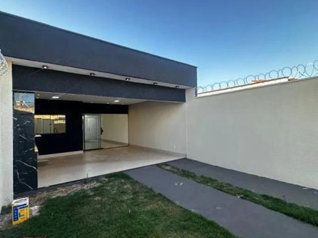 Casa / Sobrado para Venda em Goiânia/GO Santo Hilário 3 Quartos