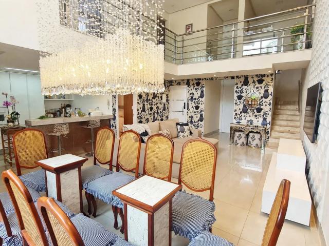 Casa / Sobrado para Venda em Goiânia/GO Santa Genoveva 4 Quartos