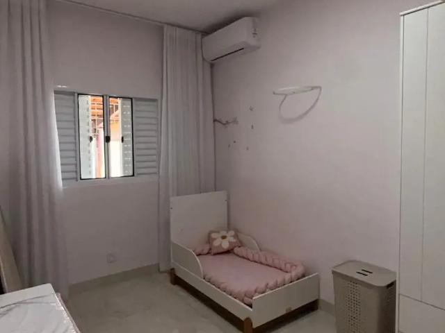 Casa / Sobrado para Venda em Goiânia/GO Santa Genoveva 4 Quartos