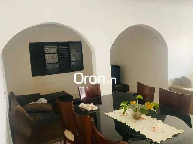 Casa / Sobrado para Venda em Goiânia/GO Santa Genoveva 4 Quartos