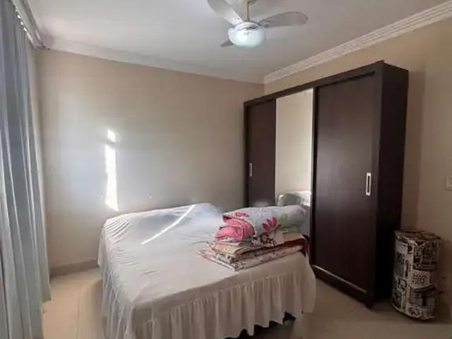 Casa / Sobrado para Venda em Goiânia/GO Santa Genoveva 4 Quartos