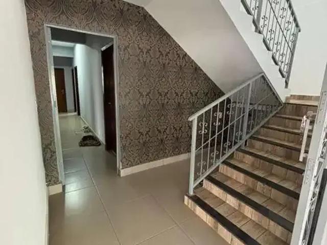 Casa / Sobrado para Venda em Goiânia/GO Setor Coimbra 6 Quartos