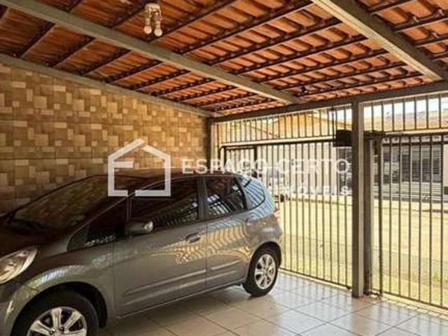Casa / Sobrado para Venda em Goiânia/GO Setor Coimbra 3 Quartos