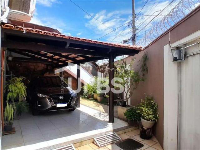 Casa / Sobrado para Venda em Goiânia/GO Setor Central 6 Quartos