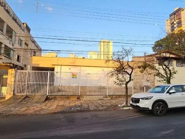 Casa / Sobrado para Venda em Goiânia/GO Setor Aeroporto 3 Quartos