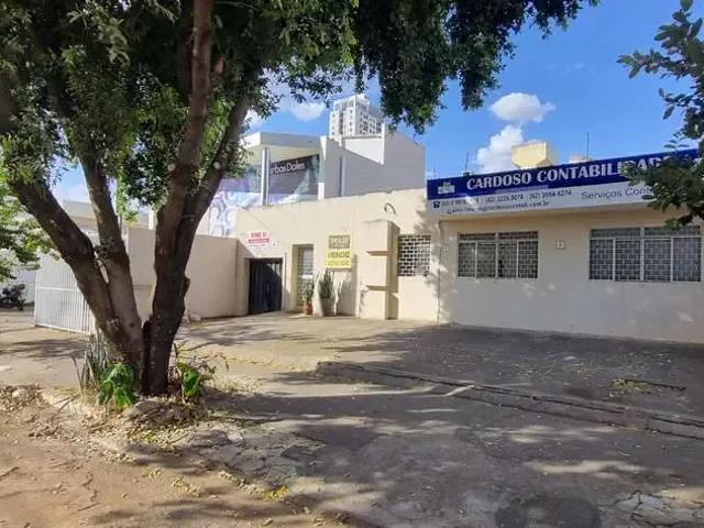 Casa / Sobrado para Venda em Goiânia/GO Setor Aeroporto 4 Quartos
