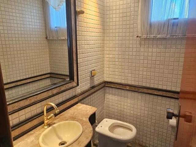 Casa / Sobrado para Venda em Goiânia/GO Setor Aeroporto 5 Quartos