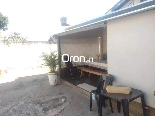 Casa / Sobrado para Venda em Goiânia/GO Setor Orientville 3 Quartos