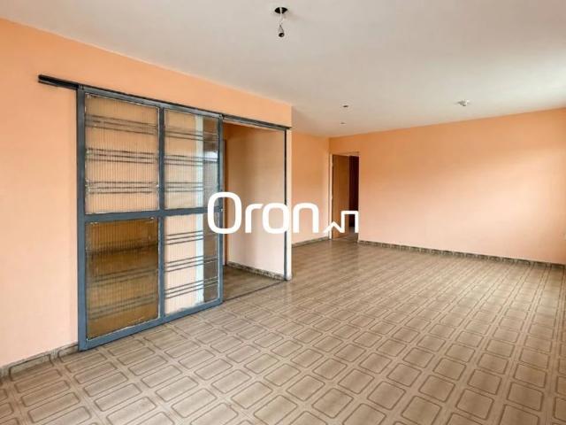 Casa / Sobrado para Venda em Goiânia/GO Setor Leste Universitário 11 Quartos