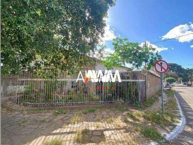 Casa / Sobrado para Venda em Goiânia/GO Setor Leste Vila Nova 3 Quartos