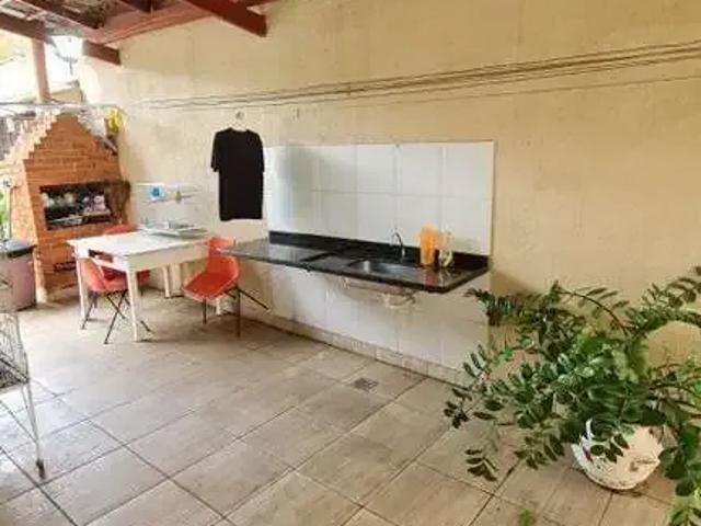 Casa / Sobrado para Venda em Goiânia/GO Setor Nova Suiça 5 Quartos
