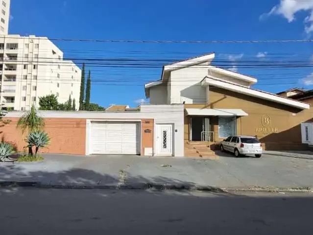 Casa / Sobrado para Venda em Goiânia/GO Setor Nova Suiça 6 Quartos