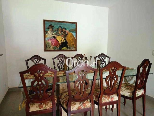Casa / Sobrado para Venda em Goiânia/GO Setor Pedro Ludovico 3 Quartos