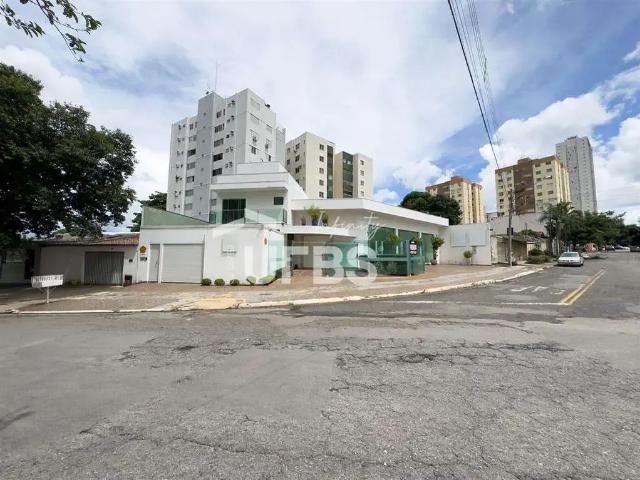 Casa / Sobrado para Venda em Goiânia/GO Setor Pedro Ludovico 3 Quartos