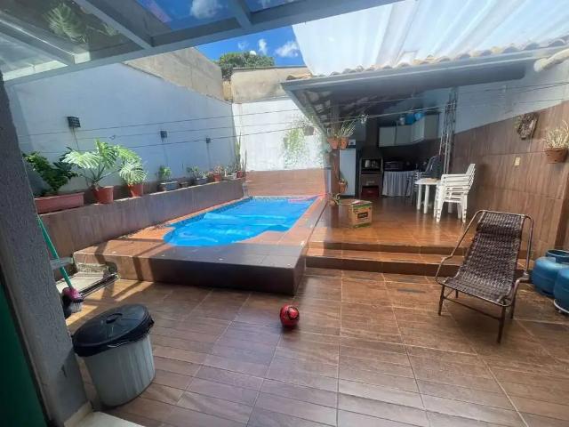 Casa / Sobrado para Venda em Goiânia/GO Setor Pedro Ludovico 3 Quartos