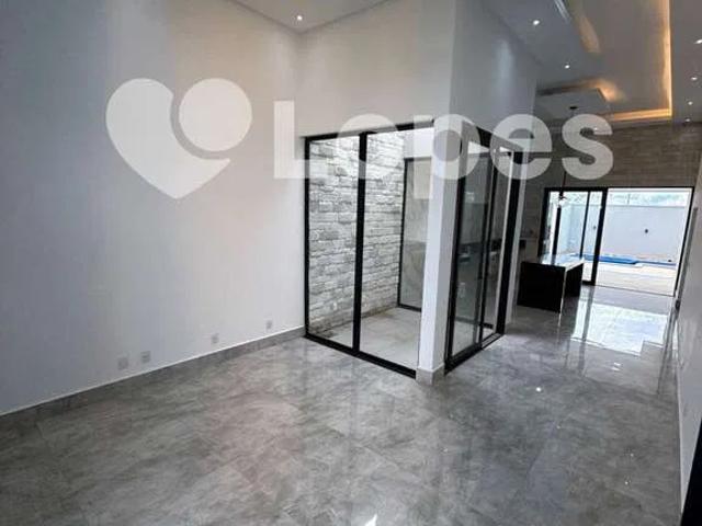 Casa / Sobrado para Venda em Goiânia/GO Setor Três Marias 3 Quartos