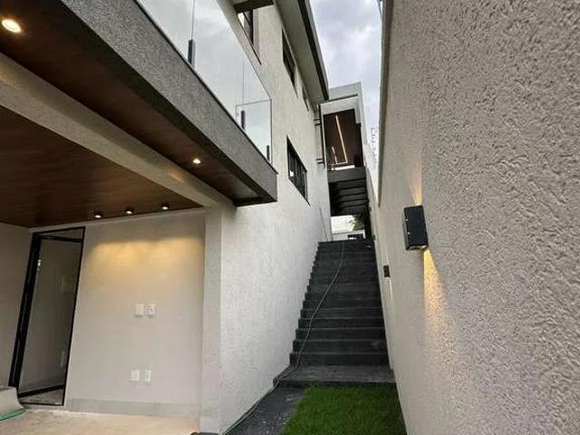 Casa / Sobrado para Venda em Goiânia/GO Serrinha 4 Quartos