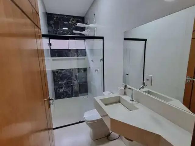 Casa / Sobrado para Venda em Goiânia/GO Parque Buriti 3 Quartos