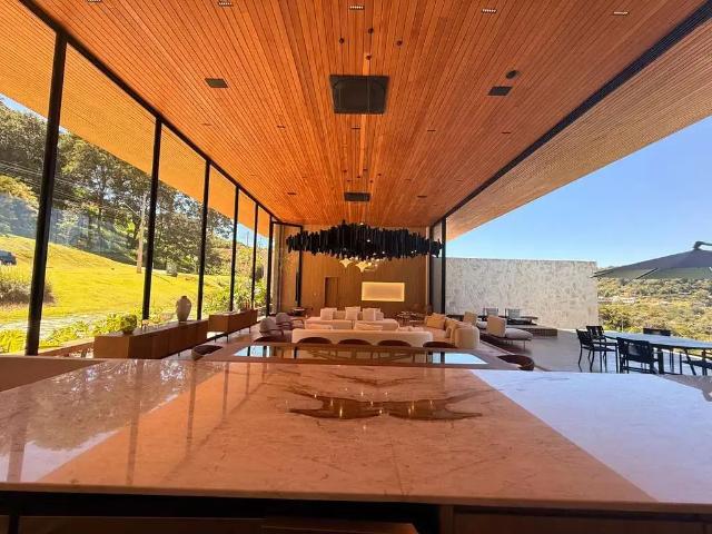 Casa / Sobrado para Venda em Goiânia/GO Residencial Aldeia do Vale 4 Quartos