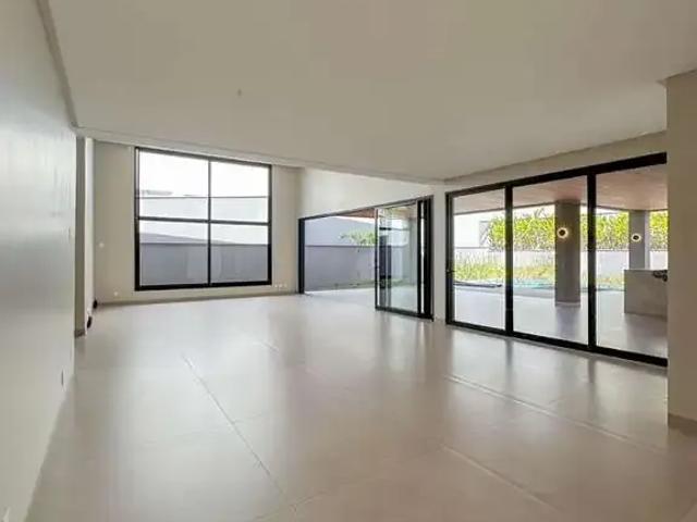 Casa / Sobrado para Venda em Goiânia/GO Residencial Alphaville Flamboyant 5 Quartos