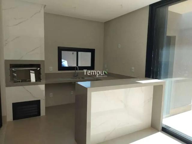 Casa / Sobrado para Venda em Goiânia/GO Residencial Goiânia Golfe Clube 4 Quartos