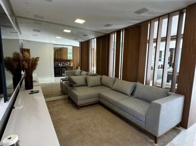 Casa / Sobrado para Venda em Goiânia/GO Residencial Goiânia Golfe Clube 4 Quartos