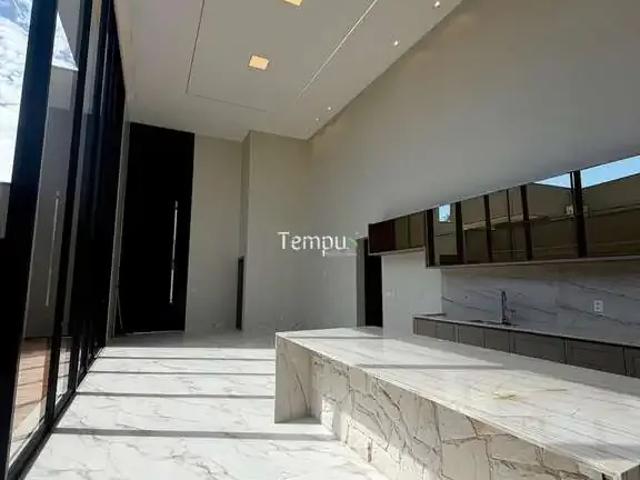 Casa / Sobrado para Venda em Goiânia/GO Residencial Goiânia Golfe Clube 4 Quartos