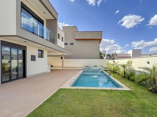 Casa / Sobrado para Venda em Goiânia/GO Residencial Goiânia Golfe Clube 4 Quartos