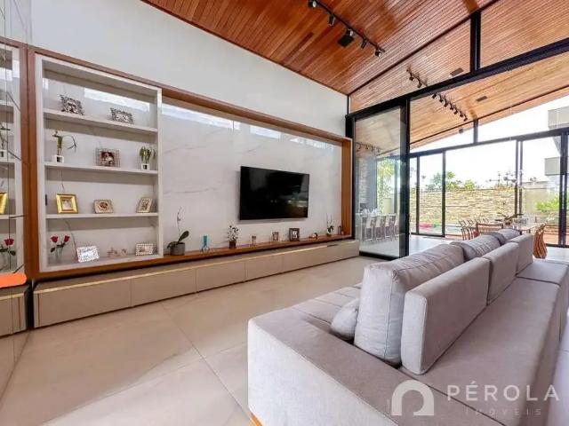 Casa / Sobrado para Venda em Goiânia/GO Residencial Goiânia Golfe Clube 3 Quartos