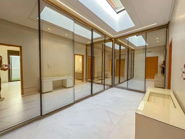 Casa / Sobrado para Venda em Goiânia/GO Residencial Goiânia Golfe Clube 3 Quartos