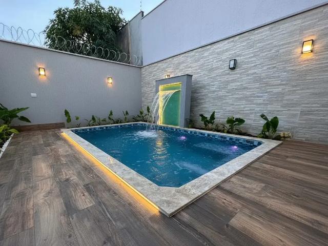 Casa / Sobrado para Venda em Goiânia/GO Residencial Itália 3 Quartos